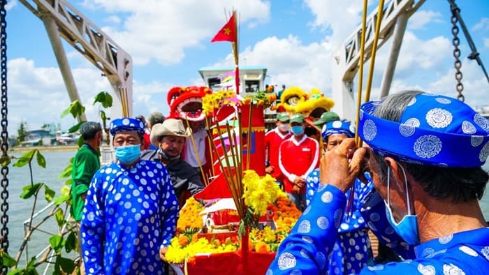 Khám Phá Văn Hóa Miền Sông Nước Cửu Long  Lễ Hội Tống Ôn, Cần Thơ